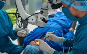 Akıllı lazer göz merkezi katarak ameliyatları, Vitrectomy, Vitrectomy Surgery
