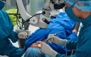 Akıllı lazer göz merkezi katarak ameliyatları, Vitrectomy, Vitrectomy Surgery